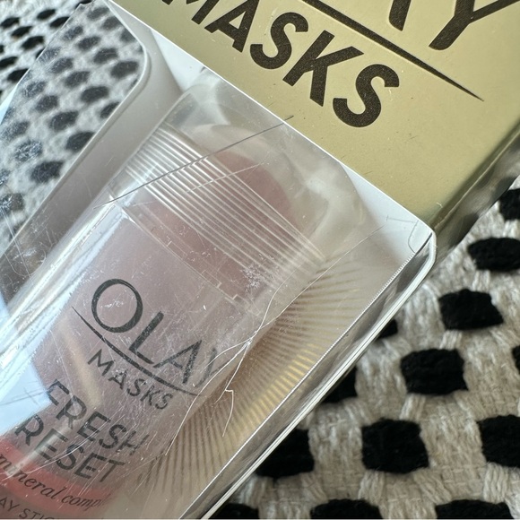 Olay NEW Clay Stick Mask Fresh Reset Pink Mineral Complex in Box Mess Free Mask - Picture 4 of 6